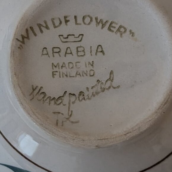 Vintage Arabia Finland Windflower Teacup and Saucer - Picture 4 of 9
